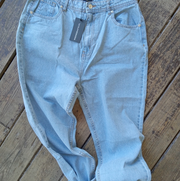 ASOS MOM JEANS - Picture 2 of 4